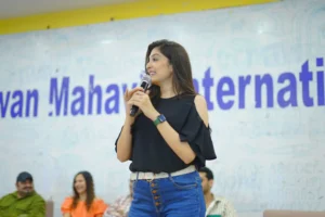 Hu ane Tu Star Cast at BMU